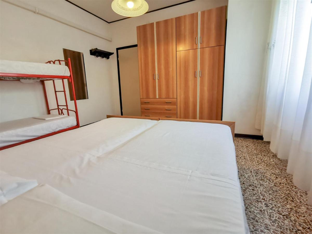 Villa Vania Family Apartments ลิโดดิเยโซโล ภายนอก รูปภาพ